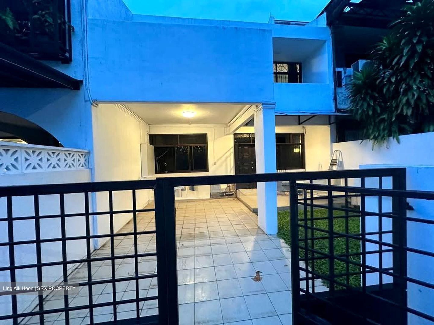 Leith Road (D19), Terrace #557811931